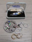 A VINTAGE ART DECO STERLING SILVER AND ENAMEL BROOCH, EARRINGS ETC