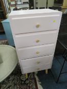 A MODERN PINK CHILDS FIVE DRAWER CHEST H-100 W-50 CM