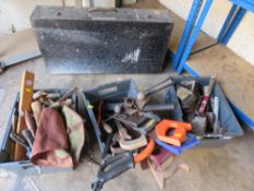 A WOODEN CARPENTERS TOOLBOX WITH CONTENTS TOGETHER WITH THREE TRAYS OF VARIOUS CARPENTRY TOOLS