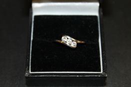 A HALLMARKED 9CT WHITE GOLD RING