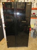 A SAMSUNG RSH55BBP AMERICAN FRIDGE