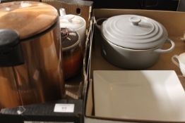 TWO TRAYS OF ASSORTED X SHOW HOME DECORATIVE ITEMS