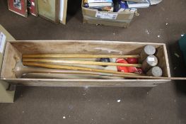 A BOXED VINTAGE CROQUET SET WITH THREE CLUBS TWO BALLS TOGETHER WITH A COPPER AND BRASS HORN
