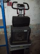 A SELECTION OF FOUR ELECTRICAL ITESM TO IONLCUDE AN AMPLIFIER, A VIBRATION MACHINE A MICROWAVE AND A