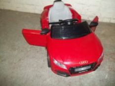 A CHILDS AUDI TTRS CAR