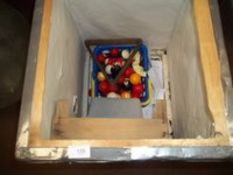 A VINTAGE PACKING CASE AND A COLLECTION OF POOL BALLS