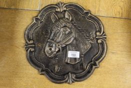 ***A SET OF HORSE HEAD HOOKS**