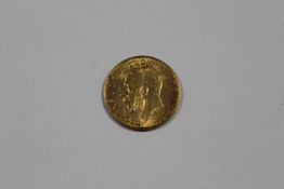 A GEORGE V HALF SOVEREIGN DATED 1914