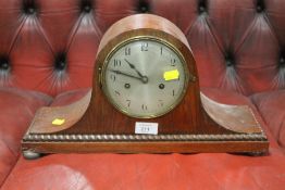 A VINTAGE NAPOLEON HAT MANTLE CLOCK