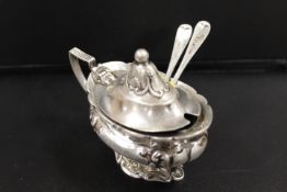 A LATE 19TH CENTURY SILVER MUSTARD POT AND SPOONS