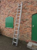 A YOUNGMAN 200 3.66 MM EXTENSION LADDER