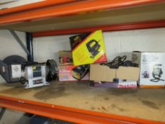 A SELECTION OF POWER TOOLS TO INCLUDE A WICKS WET AND DRY BENCH GRINDER, MAKITA ANGLE GRINDER,