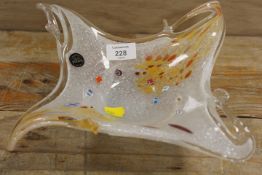 A MURANO STYLE ART GLASS SWEET DISH