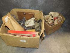 A SELECTION OF VINTAGE CINE PROJECTOR LAMPS, CAR BULBS AND ACCESSORIES