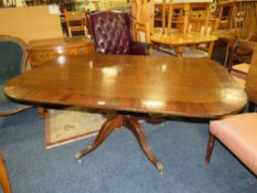AN ANTIQUE MAHOGANY TILT-TOP BREAKFAST TABLE ON TURNED COLUMN W-162 CM