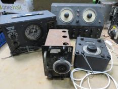 FOUR VARIOUS VINTAGE ELECTRICAL TESTING EQUIPMENT ETC TO INCLUDE WINDSOR SIGNAL , GENERATOR,