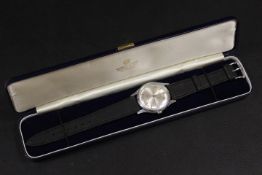 A MENS VINTAGE 17 JEWELS WRISTWATCH