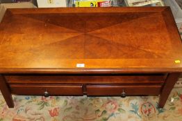 A MODERN COFFEE TABLE WITH TWO DRAWERS W-110 CM