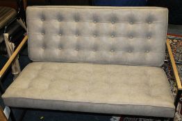 A MODERN UPHOLSTERED TWO SEATER SETTEE W-119 CM