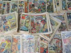 A TRAY OF 2000AD COMICS FEATURING JUDGE DREDD, FROM 1982 / 1983 / 1984
