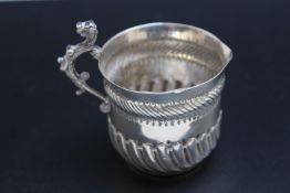 A SMALL HALLMARKED SILVER JUG - LONDON 1882, makers mark indistinct, approx weight 66.9g, H 8 cm
