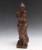 A WOODEN CARVING OF THE VENUS DE MILO, H 49 cm