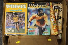 A TRAY OF VINTAGE WOLVERHAMPTON WANDERS FOOTBALL PROGRAMMES