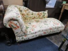 A MODERN UPHOLSTERED CHAISE LONGUE