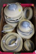 A TRAY OF ART DECO SUSIE COOPER DINNERWARE TO INCLUDE LIDDED TREEN, BOWLS ETC