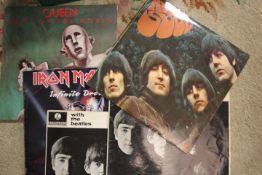 A SELECTION OF LPS ETC AND 7