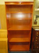 A MODERN OPEN FLOORSTANDING BOOKCASE - H 194 cm, W 91 cm