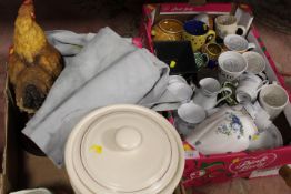 TWO TRAYS OF ASSORTED CERAMICS TO INCLUDE ROYAL ALBERT VASE ETC