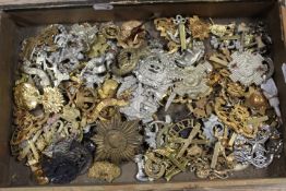 A COLLECTION OF APPROXIMATELY 100 MILITARY BADGES