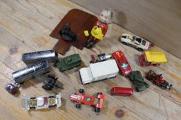 A SMALL QUANTITY OF VINTAGE TOYS TO INCLUDE AN ARTICULATED TIN PLATE MODEL OF A BOY - A/F, DINKY