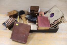 A TRAY OF COLLECTABLES TO INCLUDE WRISTWATCHES, PENS AND 78| RECORDS