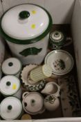 A BOX CONTAINING ASSORTED CERAMICS TO INCLUDE PORTMEIRION BOWL, CERAMIC CROCK ETC