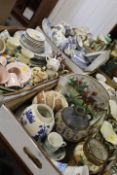 FIVE TRAYS OF ASSORTED CERAMICS TO INCLUDE A TRAY OF BLUE & WHITE WARE ETC