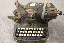 A VINTAGE | THE OLIVER| TYPEWRITER CO NUMBER 9 TYPEWRITER A/F