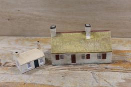 AN ANTIQUE W H GOSS MODERN OF BURNS' COTTAGE Rd No 211037, TOGETHER WITH A SMALLER EXAMPLE OF THE