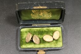 A PAIR OF VICTORIAN GOLD FRONT CUFFLINKS IN ORIGINAL BOX