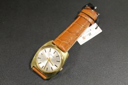A VINTAGE SMITHS GENTS WRISTWATCH
