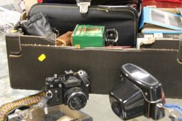 A TRAY OF CAMERA EQUIPMENT TO INCLUDE ZENITH PRACTIKA PLUS VARIOUS LENSES ETC