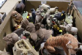 A TRAY OF ASSORTED COUNTRY ARTISTS MODELS A/F