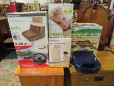 A SELECTION OF ELECTRICAL ITEMS TO INCLUDE BOXED COMBO GENIUS TRIO RACER F1 RACING WHEEL FPR PC, PS3