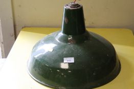 VINTAGE INDUSTRIAL STYLE METAL LAMP SHADE