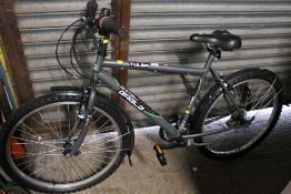 A TULSA BRITISH EAGLE BOYS HYBRID BIKE