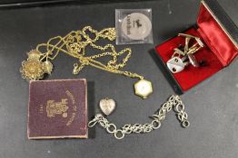 A SMALL BAG OF COLLECTABLES TO INCLUDE WATCH, LOCKET COINS ETC