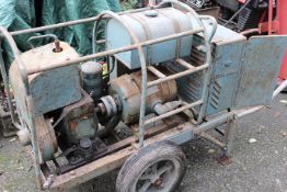 A VINTAGE LARGE POWERFUL GENERATOR / CHARGER - A/F