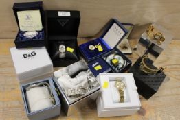 A QUANTITY OF COLLECTABLE WATCHES ETC TO INCLUDE SKAGEN, D & G ETC