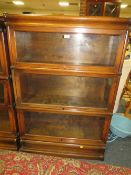 A VINTAGE OAK THREE STAGE GLOBE WERNICKE STYLE BOOKCASE - H 130 cm, W 87 cm